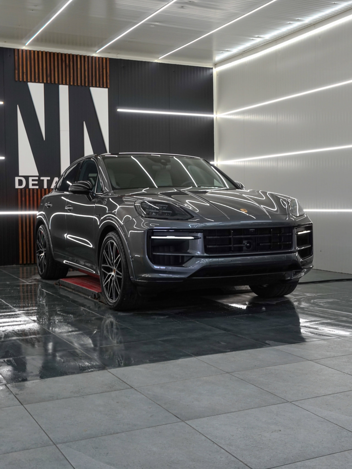 Porsche Cayenne Coupé — Detailné umývanie, NN Detailing